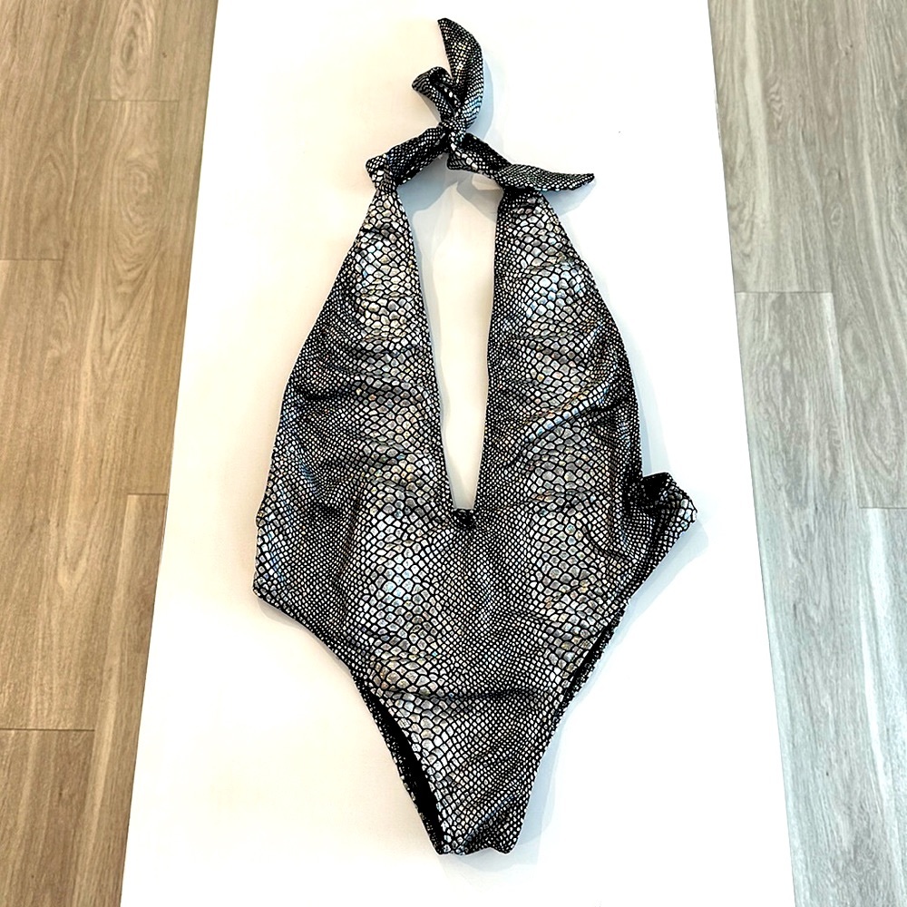 LIKE NEW - Low Plunge Swimsuit- Size 6/Medium